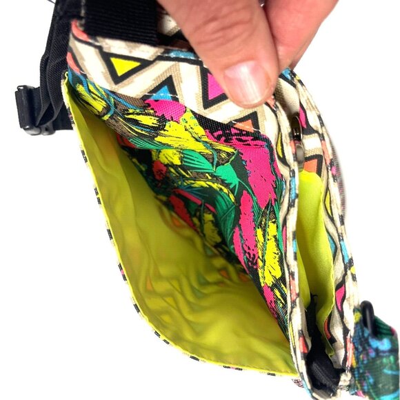 KAVU Vibrant Geometric Tropical Medium Purse Shoulder Rope Bag Corded Strap - Picture 7 of 9